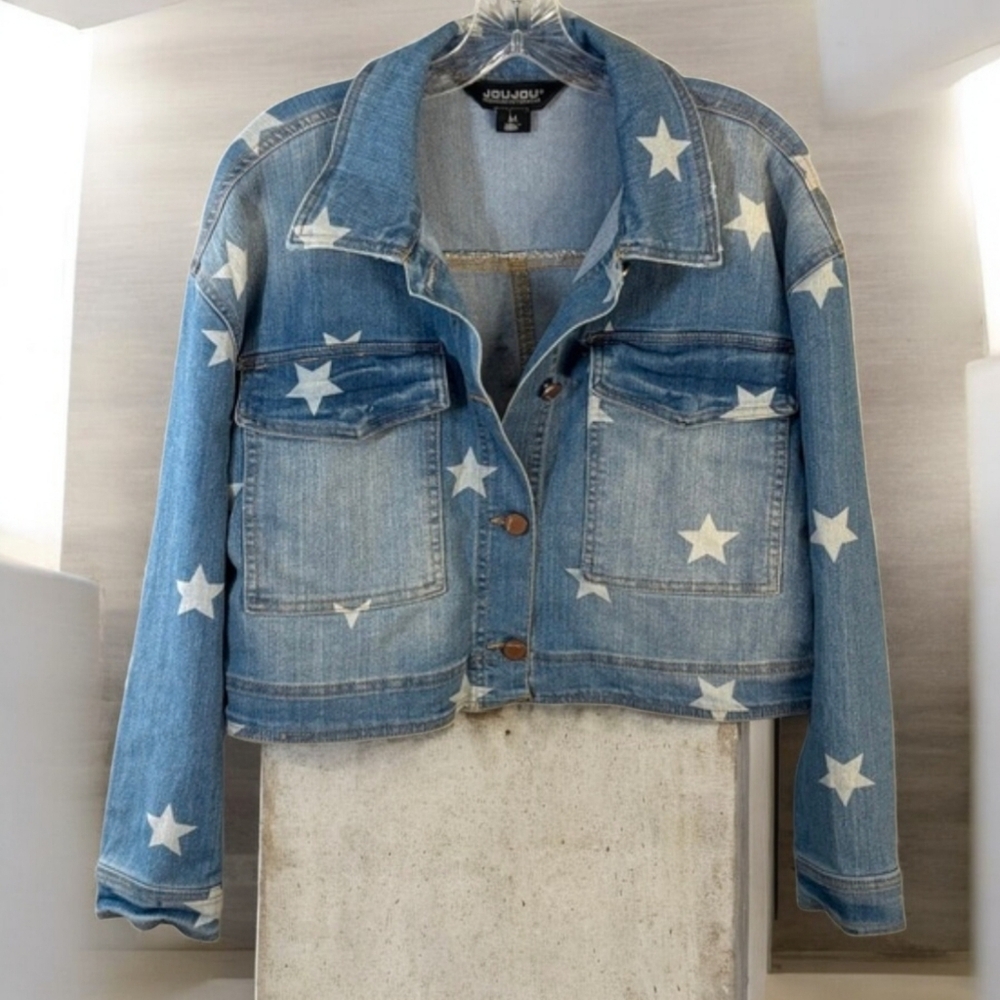 Jou Jou Blue Star print Jean Jacket women’s medium Demin button up large pockets